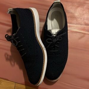 Cole Haan women wingtip lace up Oxford